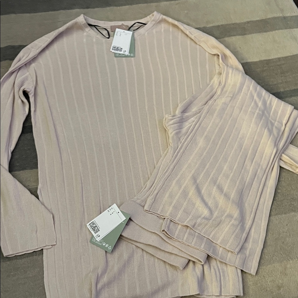 H&M Cream Ribbed Knit Set